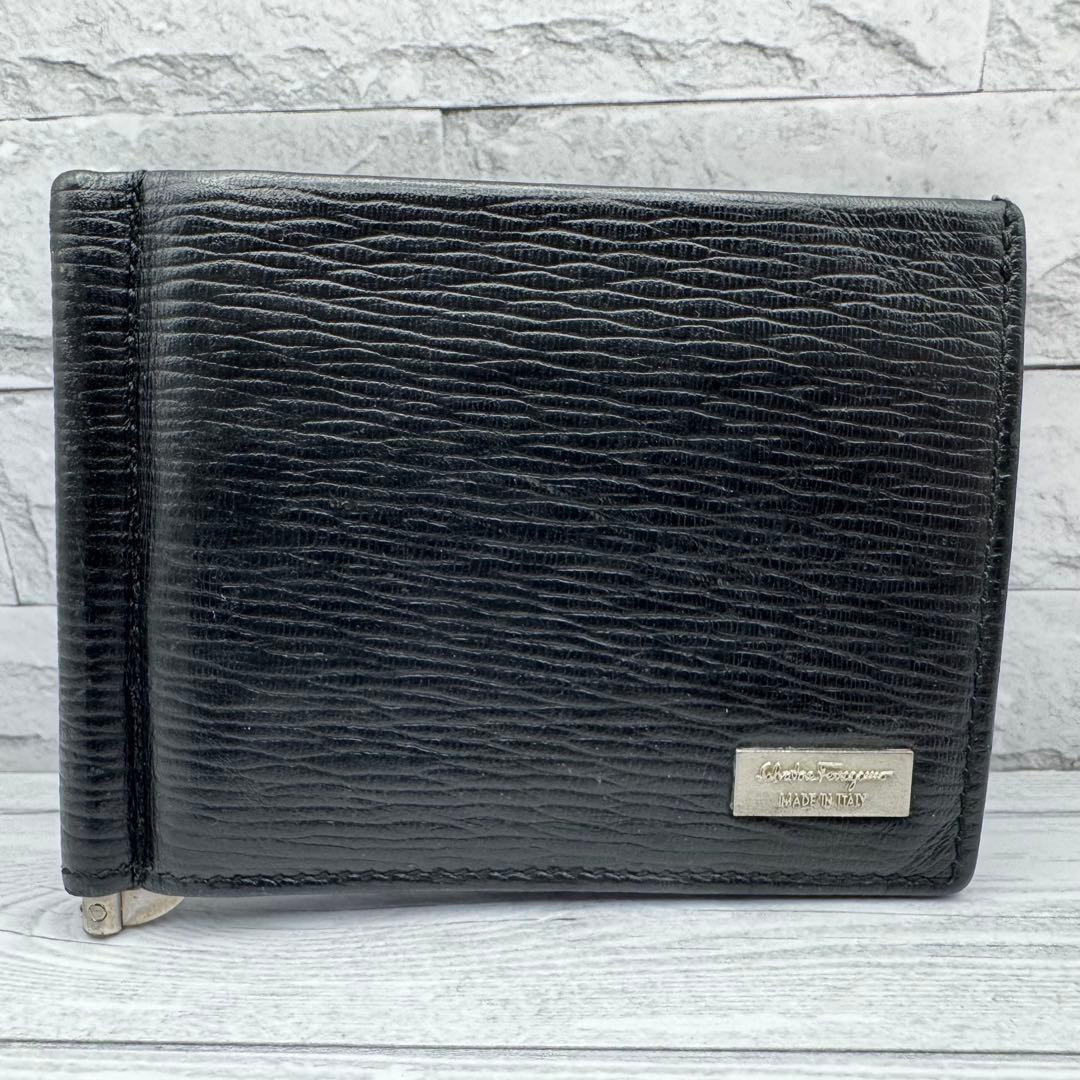 【美品】フェラガモ　マネークリップ　レザー　ロゴプレート　ブラック　レッド