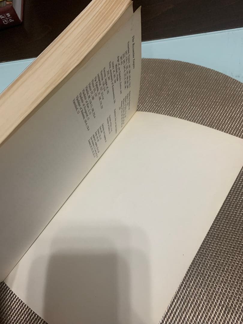 洋書 THE BYZANTINE EMPIRE 1025-1204