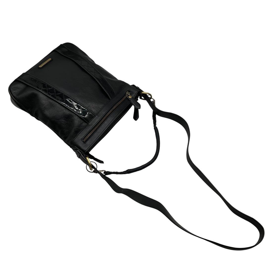 美品 バーバリー ワンショルダーバッグ ベルト ノバチェック レザー ブラック