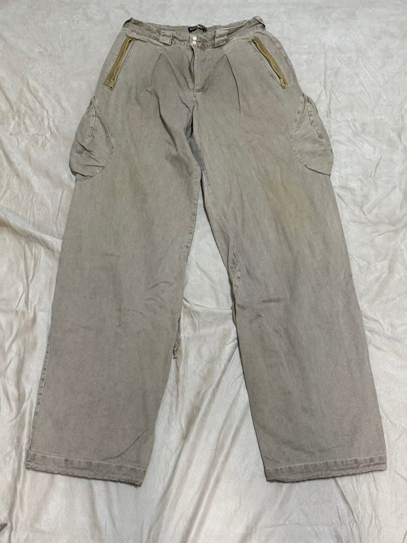 hyein seo ヘインソ　ベージュ カーゴパンツ ジッパーポケット付き