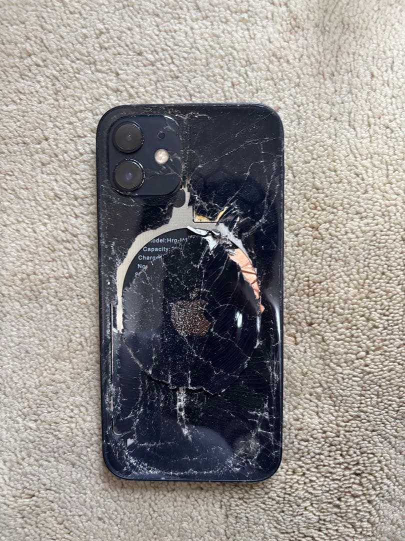 【動作確認済】iPhone 12 ブラック 64GB 背面割れ・基盤露出あり