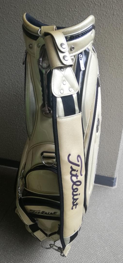 タイトリスト Titleist　キャディバッグ　ゴルフ