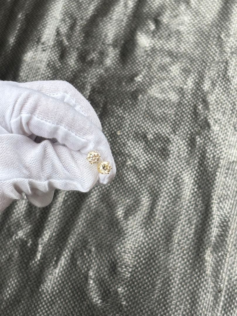 一粒 ダイヤ ピアス 2ct k18