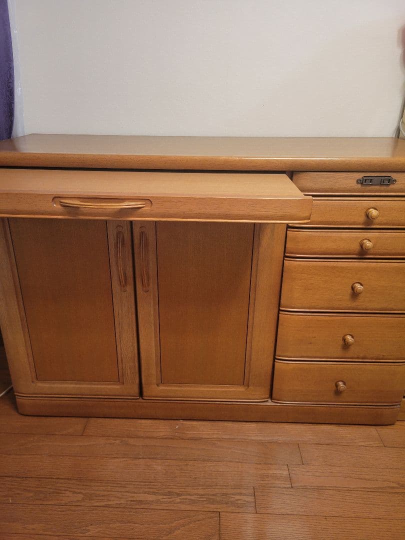 木製チェスト 5つの引き出し付き