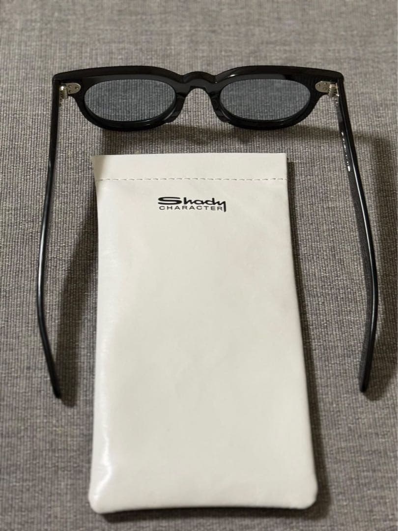 小物 Shady CHARACTER FRANKIE Black 46-22