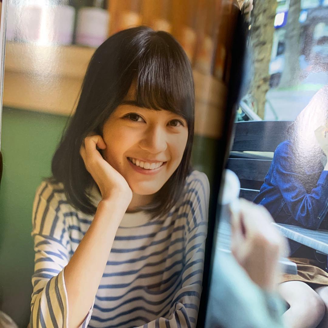 【直筆サイン入り】生田絵梨花1st写真集「転調」