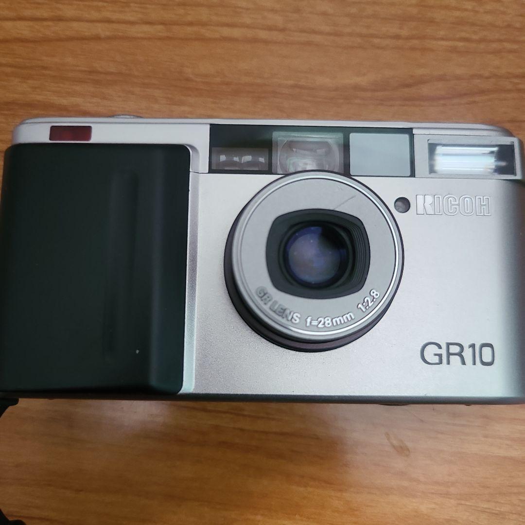 RICOH リコー GR10（シルバー)