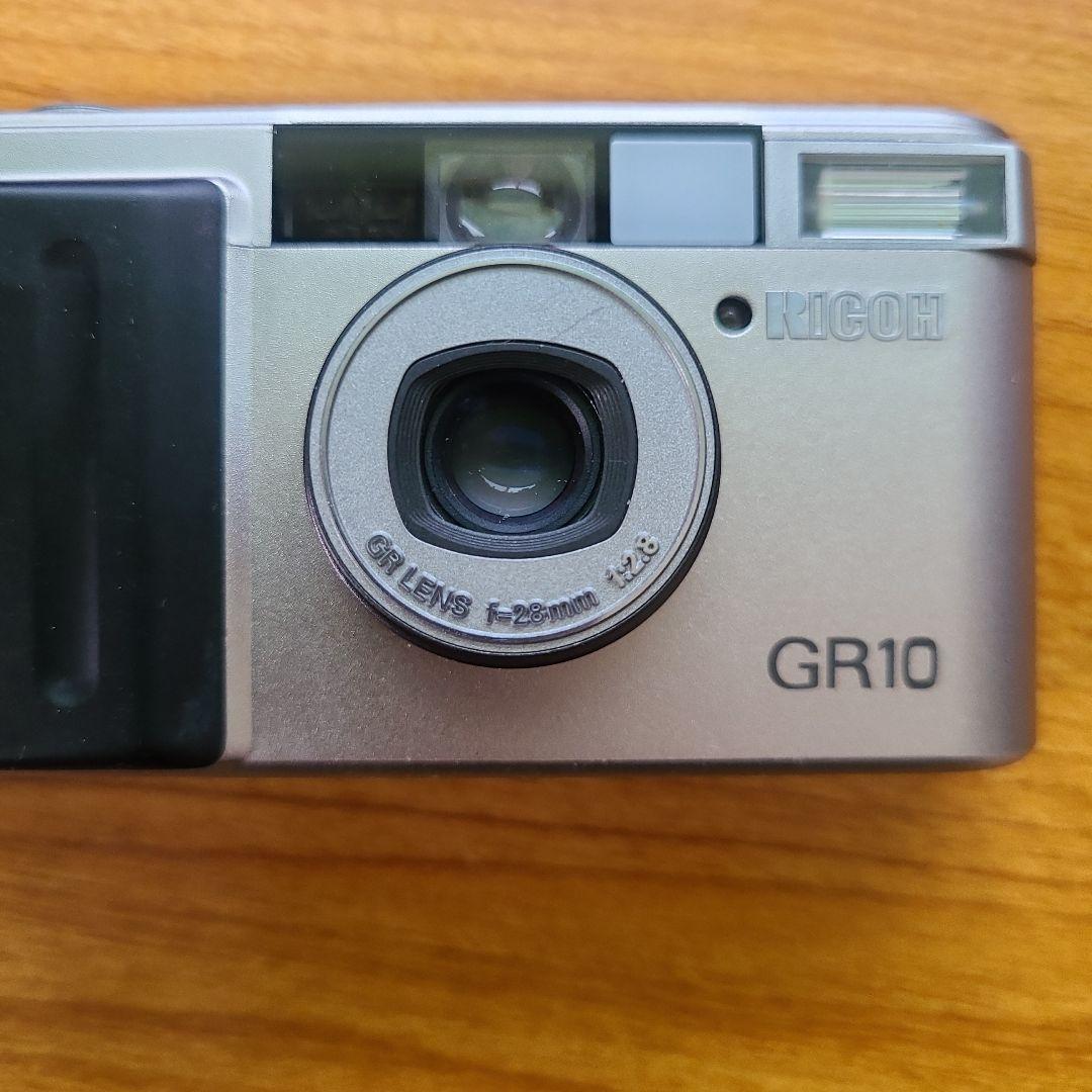 RICOH リコー GR10（シルバー)