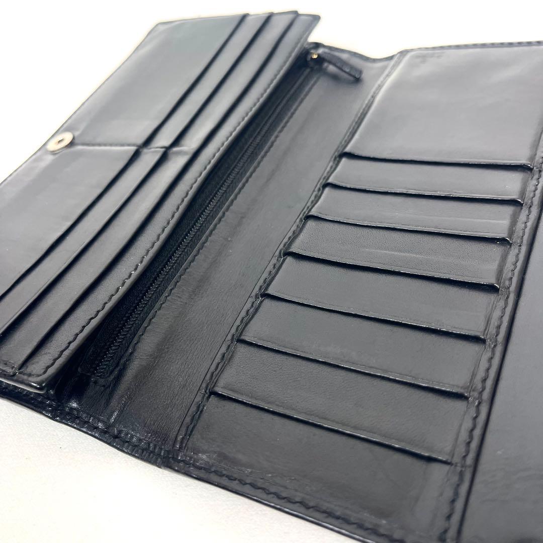 グッチ　長財布　スタッズ　GGキャンバス　総柄　ロゴ型押し　レザー　ブラック