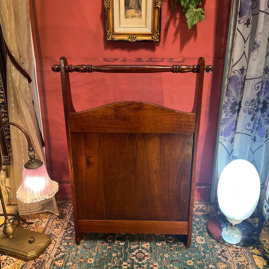 ツンデレ 希少美品　アンティークPT 吉川 葡萄園 カービング２段ラック棚