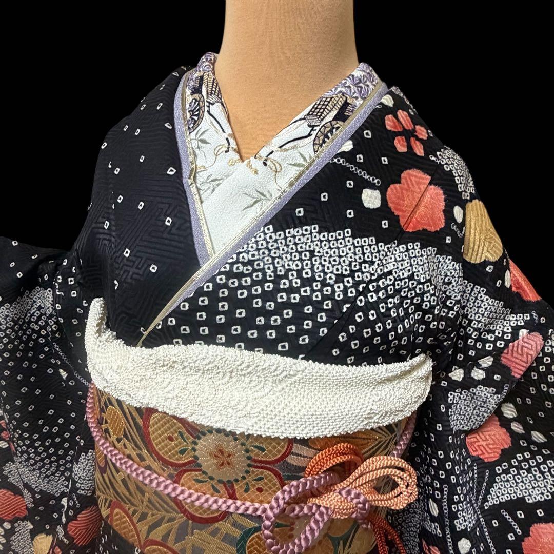 ★幻想的な黒色振袖セット6点‼️コントラストの美しい見事な絞り　正絹　やまと誂製