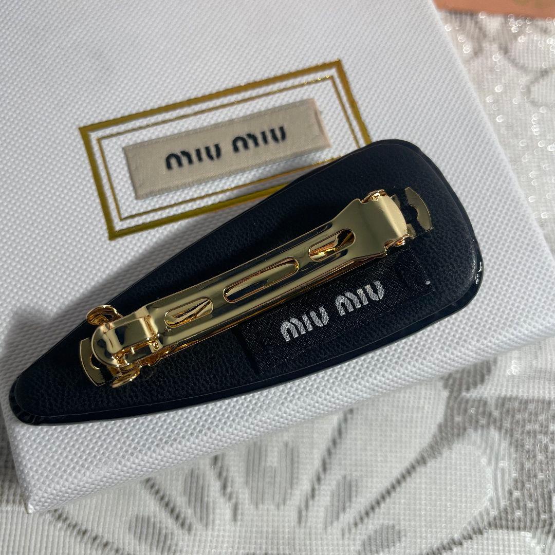 miumiu ヘアクリップ ヘアピン