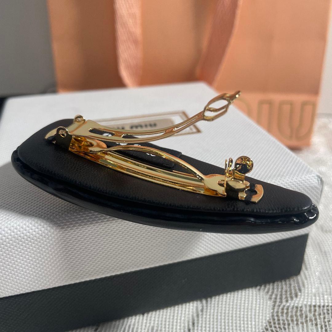 miumiu ヘアクリップ ヘアピン