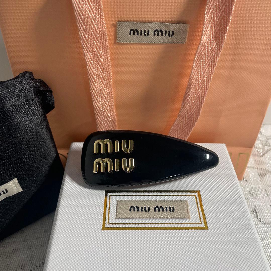 miumiu ヘアクリップ ヘアピン