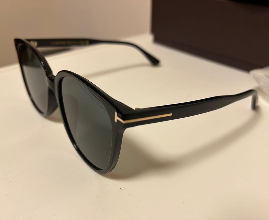 【アリゾナ】TOM FORD ブラック サングラス