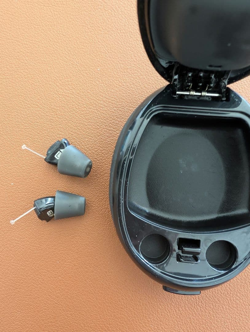 vibe air 両耳用 補聴　小型デザイン