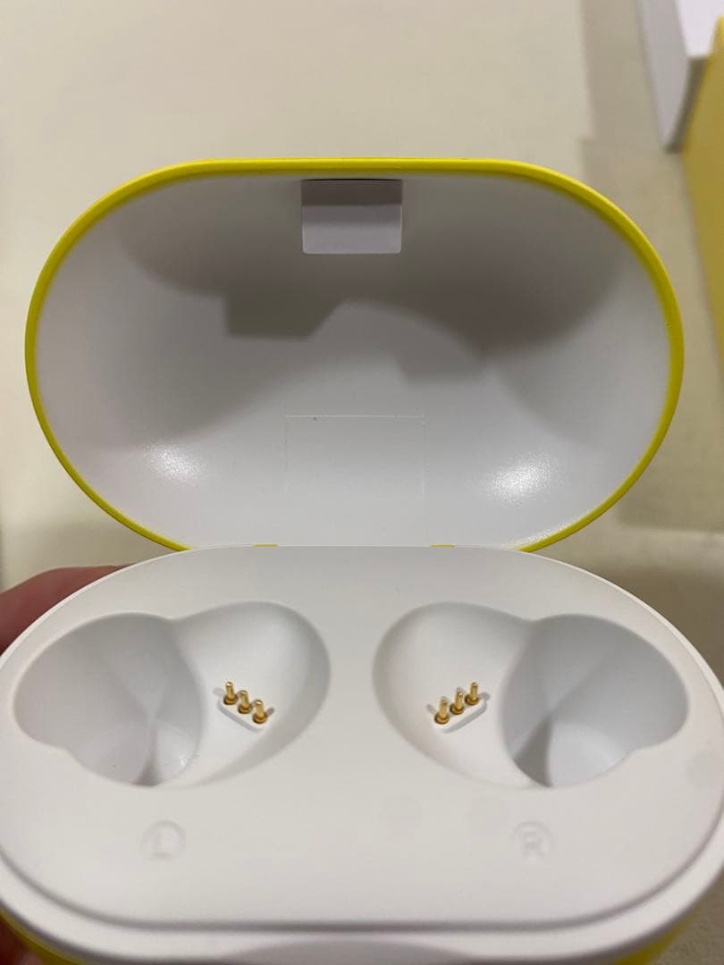 五等分の花嫁　中野一花　ワイヤレスイヤホン　美品