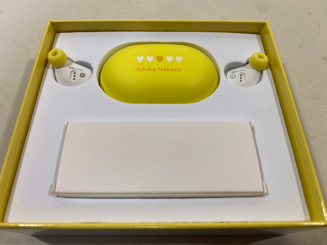 五等分の花嫁　中野一花　ワイヤレスイヤホン　美品