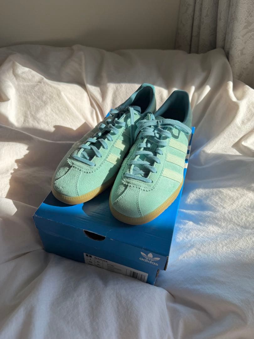 ☆新品☆ adidas BERMUDA ミント 25cm