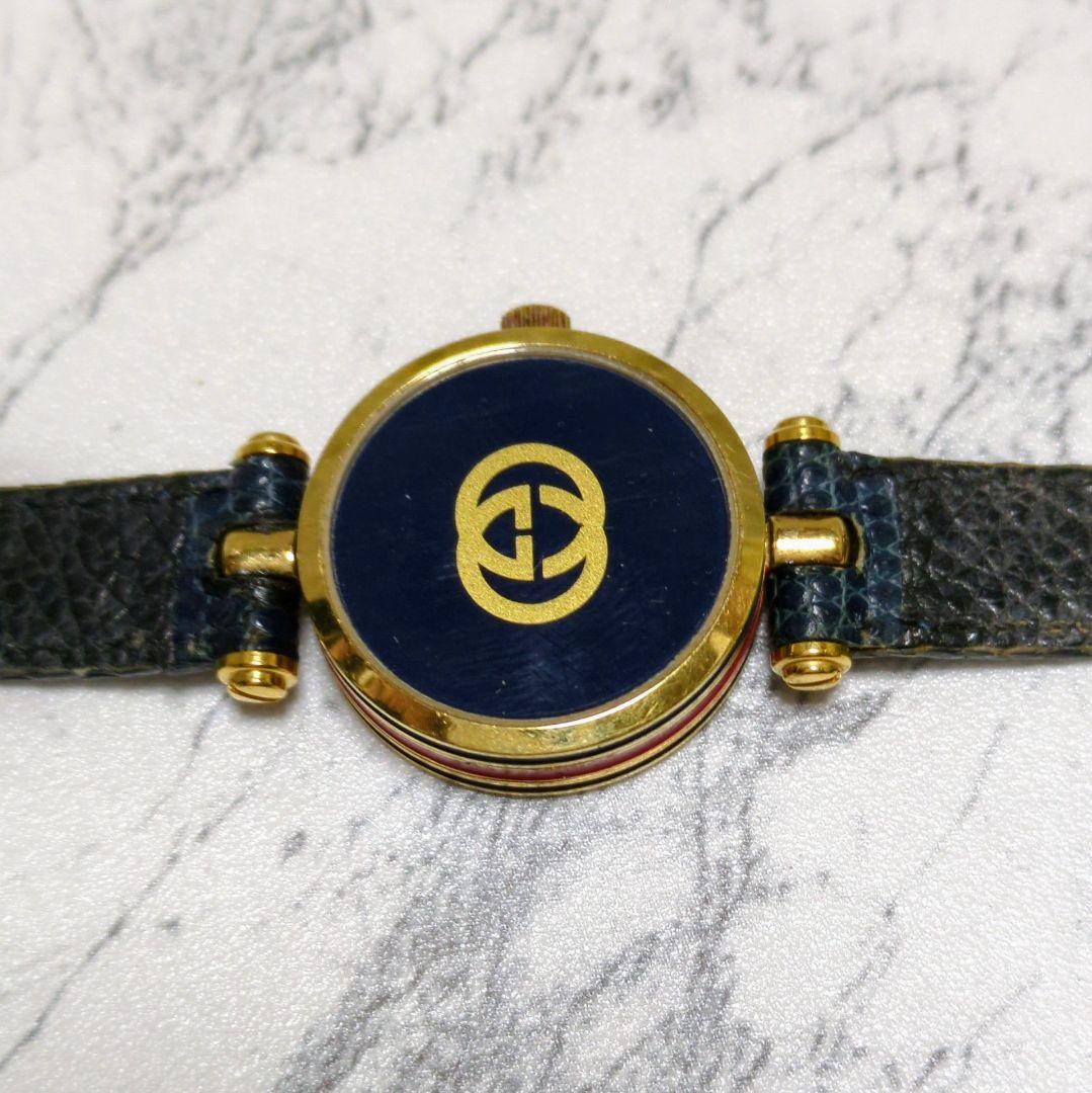 可動　Gucci ゴールド ネイビー アナログシェリーライン腕時計