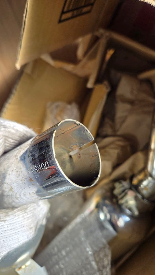 トライアンフ　ボンネビルT100　英国製　マフラー