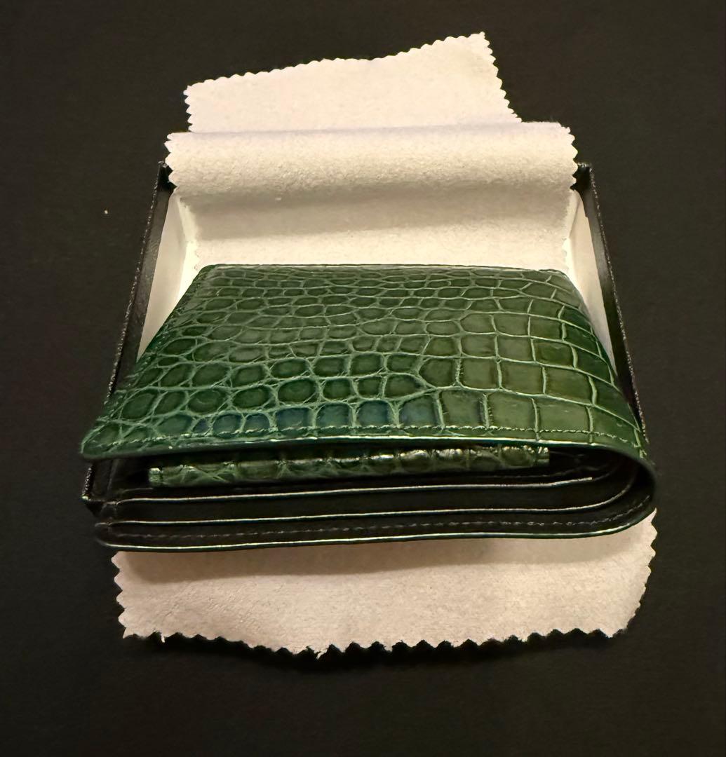 高級クロコダイルレザー グリーン二つ折り財布