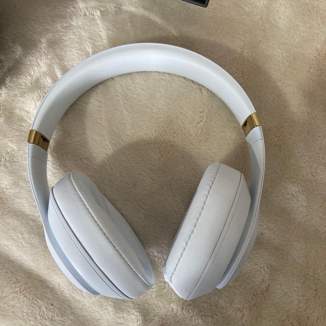 未使用　Beats Studio3 Wireless ホワイト