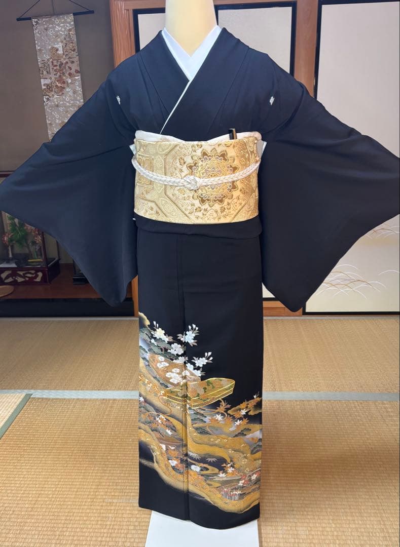 正絹豪華作家物黒留袖6点フルセット 留袖　袋帯　帯締め帯揚げ　長襦袢　末広