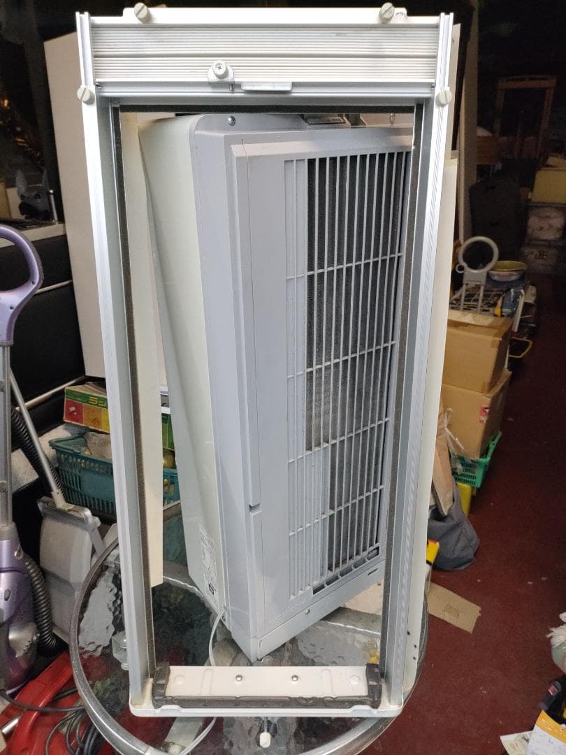 美品☆CORONA☆窓枠ウインドエアコン☆CW-1819☆2019年製(枠付き)