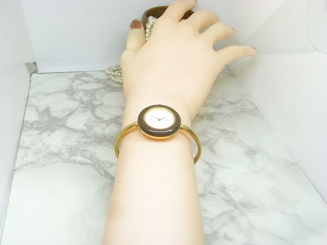 GUCCI　グッチ　チェンジベゼル　1100-L　レディース　ウォッチ