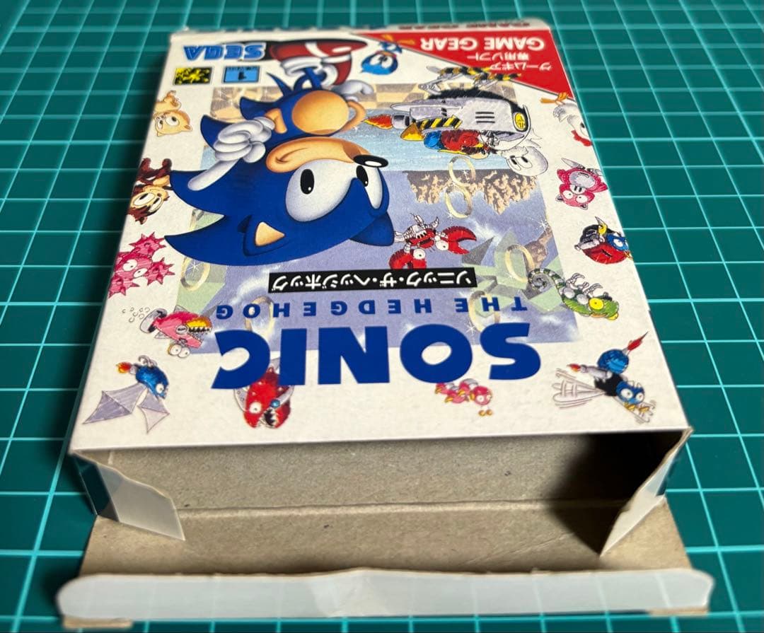 セガ　ゲームギア 美品　ソニック ザ ヘッジホッグ 箱、説明書付き