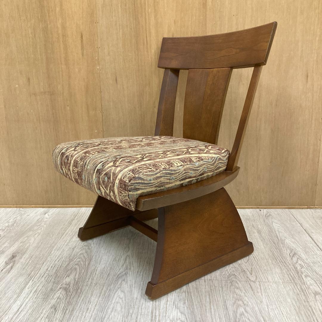 【カリモク】ロータイプ　ダイニングチェア　回転式　キャスター付き　A