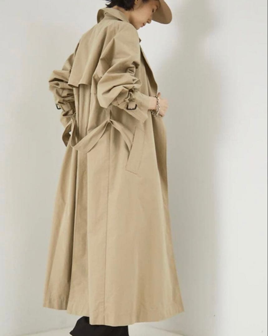 たかこ　COCUCAコキュカ トレンチコート　未使用品