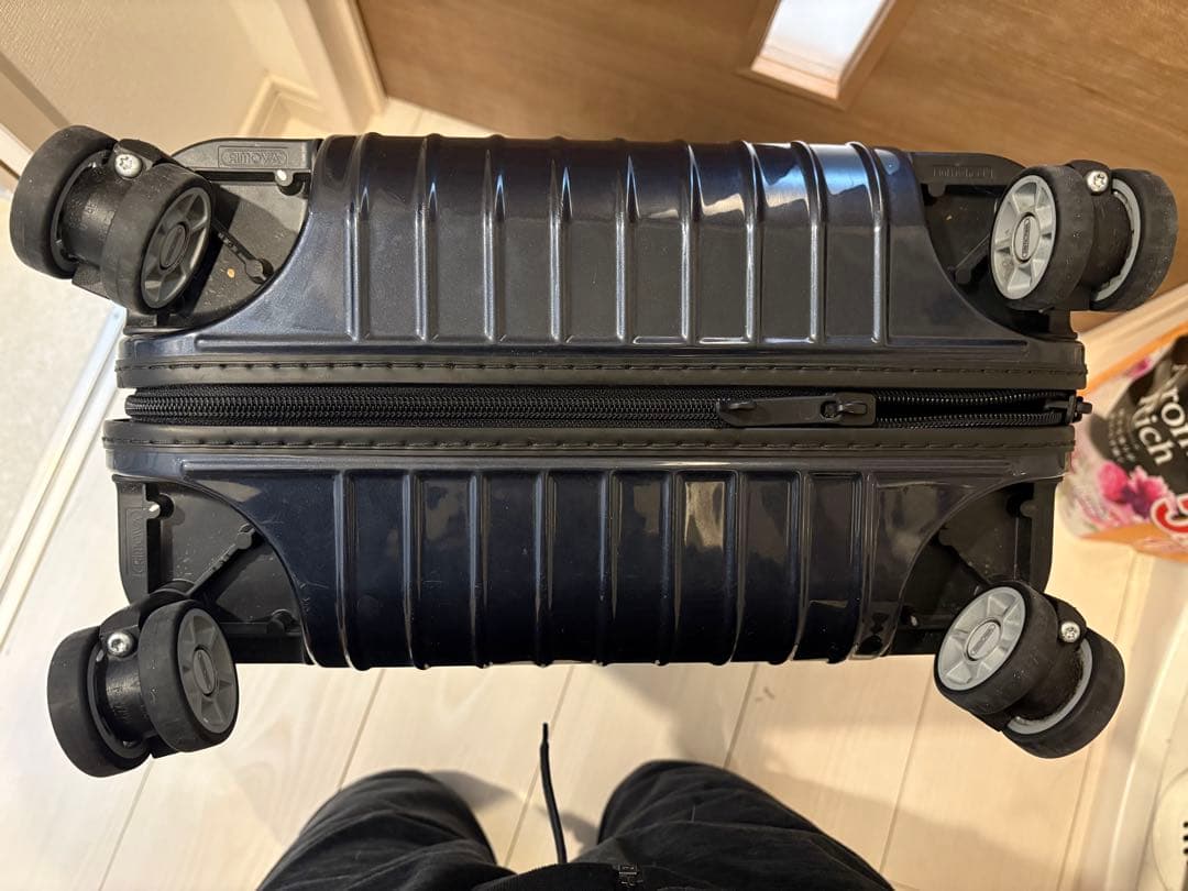 【廃盤レア】RIMOWAリモワサルサエアー33LSALSAAIR4輪機内持ち込み