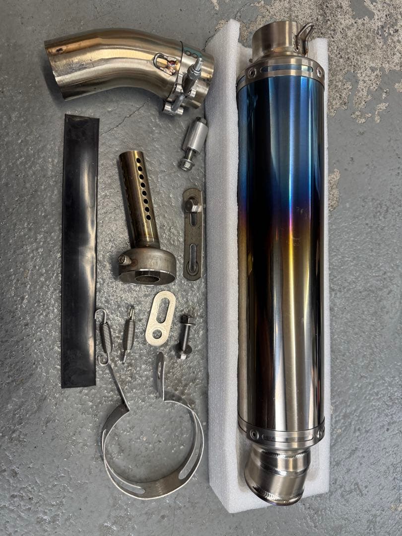 ステンレス製スリップオンマフラー　Z900RS