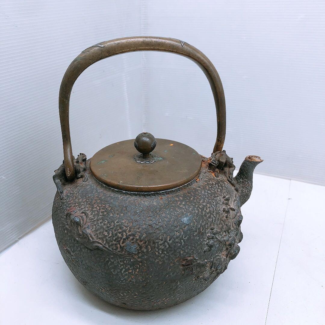 整*屋様 【要確認】日本亀文 鉄瓶 銅蓋 動物モチーフ 重さ約2.5kg アンテ