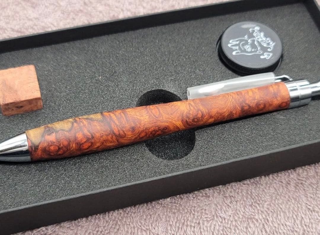 【美杢】新品　こぶた工房　極上花梨瘤紅白　シャープペンシル0.5ミリ