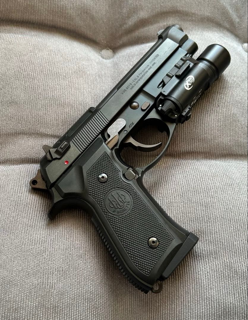 【WA】ベレッタM9A1 カーボンブラックHW＋SUREFIREレプリカライト‼️