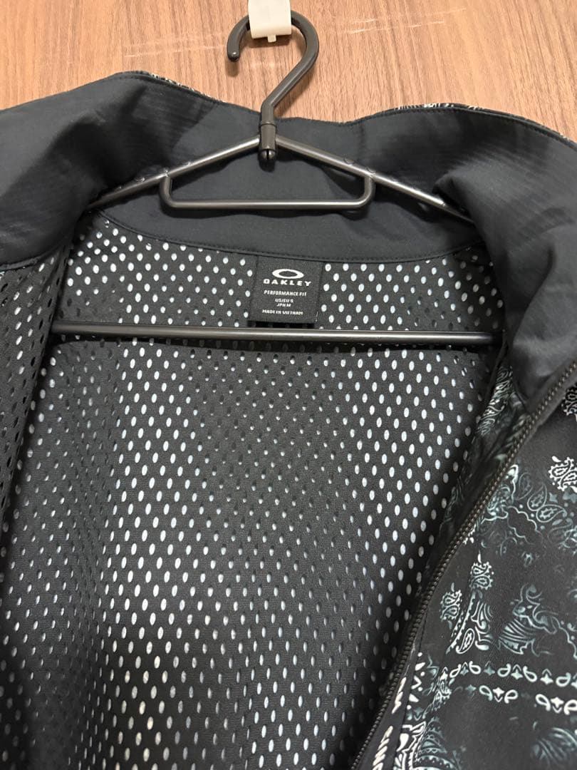 Oakley ペイズリー柄ナイロンジャケット