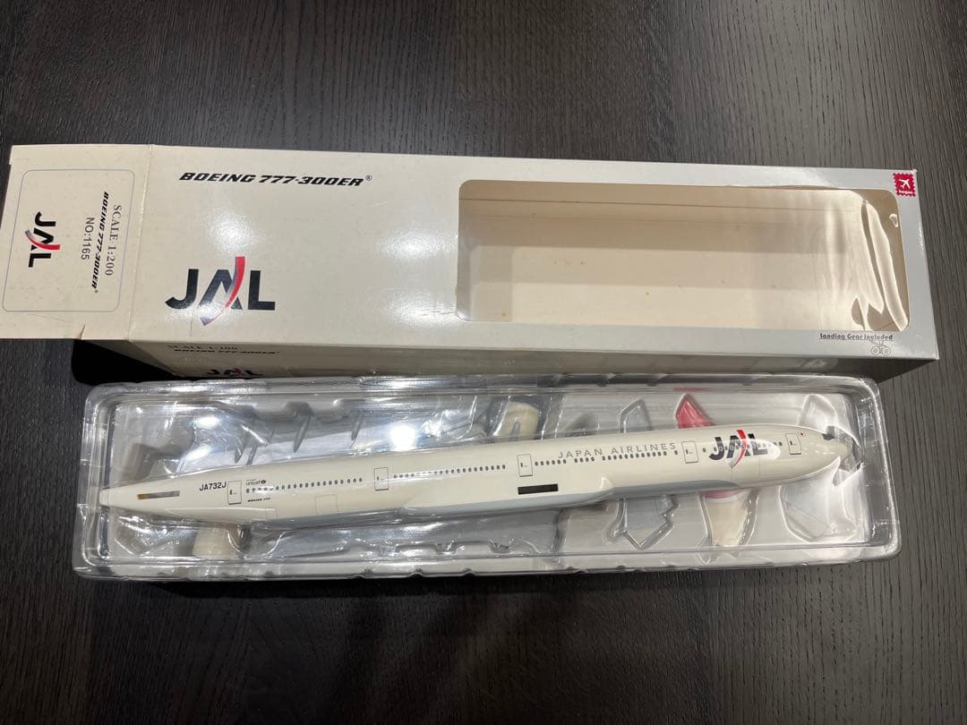 JAL日本航空　B777-300ER 1/200スケール