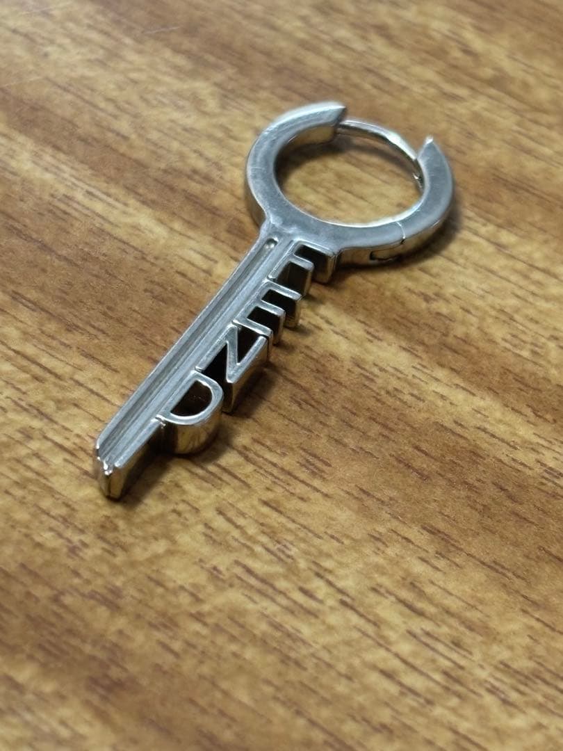 FENDI 鍵モチーフ 片耳ピアス 佐久間大介 稀少品　美品