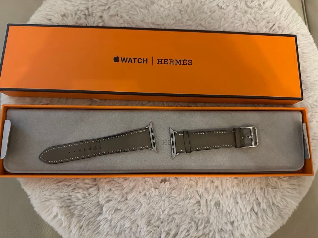 Apple Watch エルメス　エトゥープ　アップル　HERMES