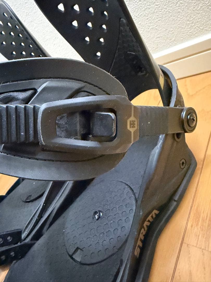 UNION STRATA スノーボードビンディング ブラック18-19 サイズM