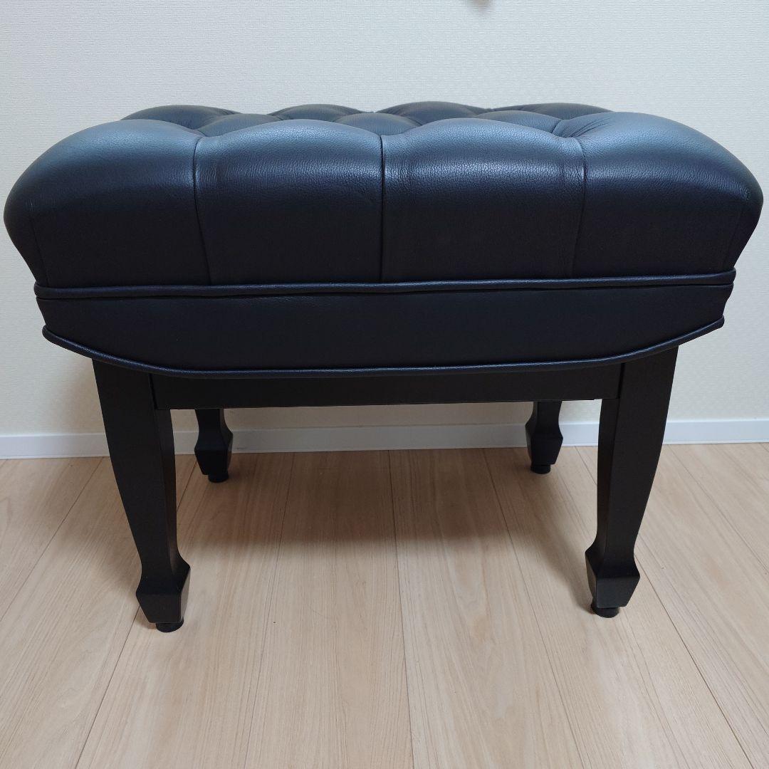 スタインウェイ純正コンサートピアノイス　BC-39ロゴ入り