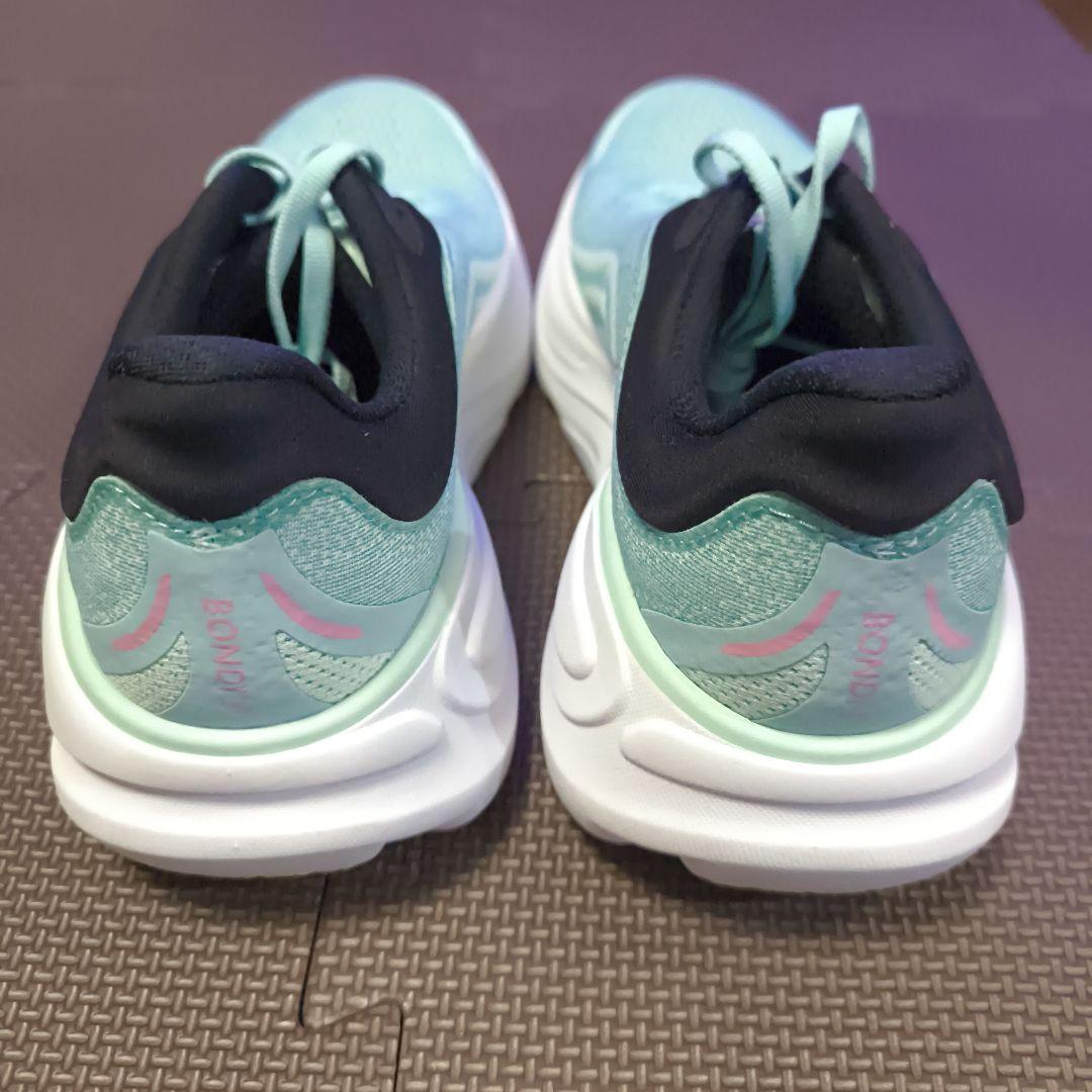 HOKA BONDI 9 24cm ミントグリーン 厚底 美品