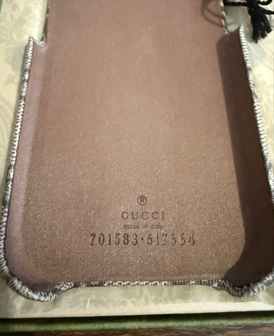 GUCCI iPhone13pro ケース グレー GGパターン グッチ　新品