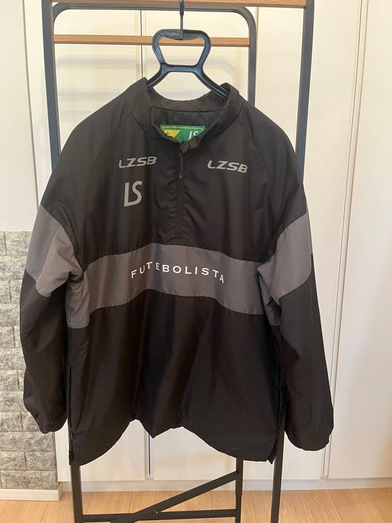 【LUZ e SOMBBRA】中綿ハーフジップピステ XL ブラック×グレー