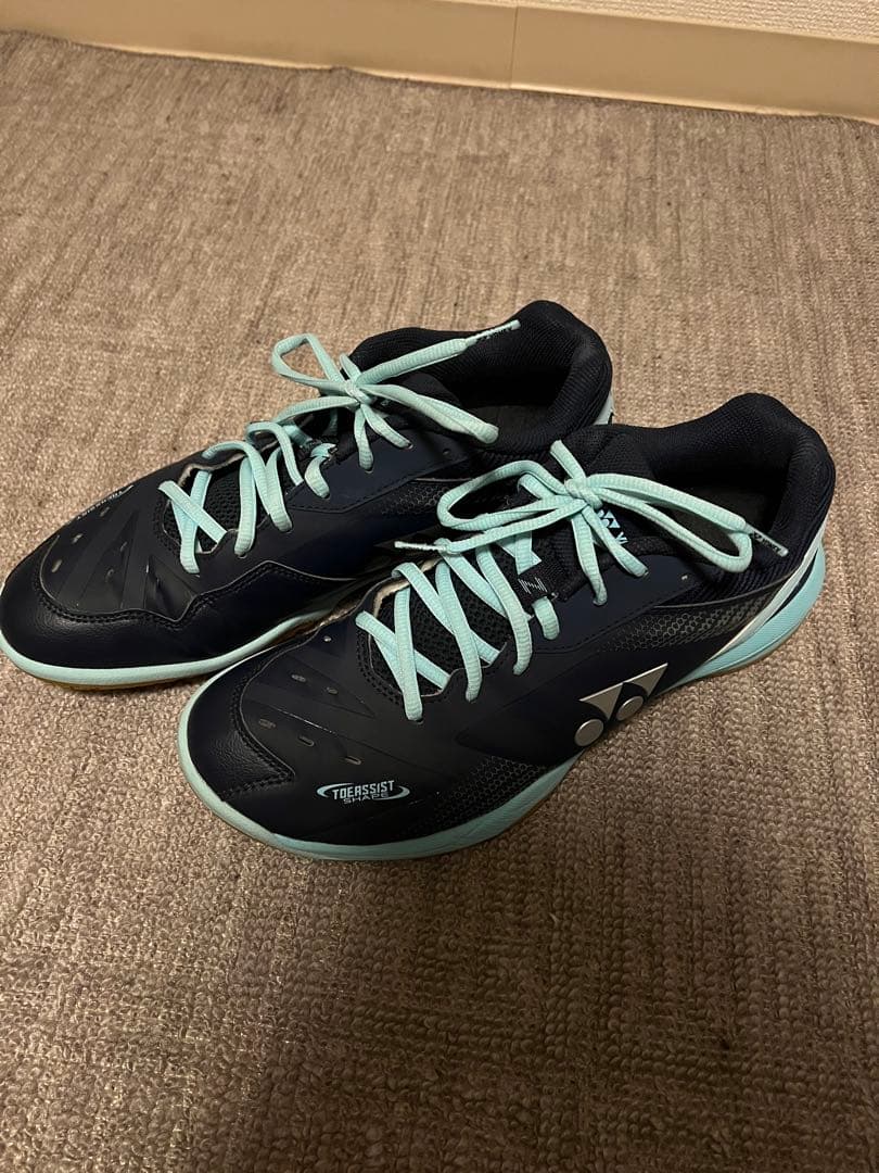 ヨネックスバドミントンシューズ パワークッション65Zスリム 28cm 値下げ！