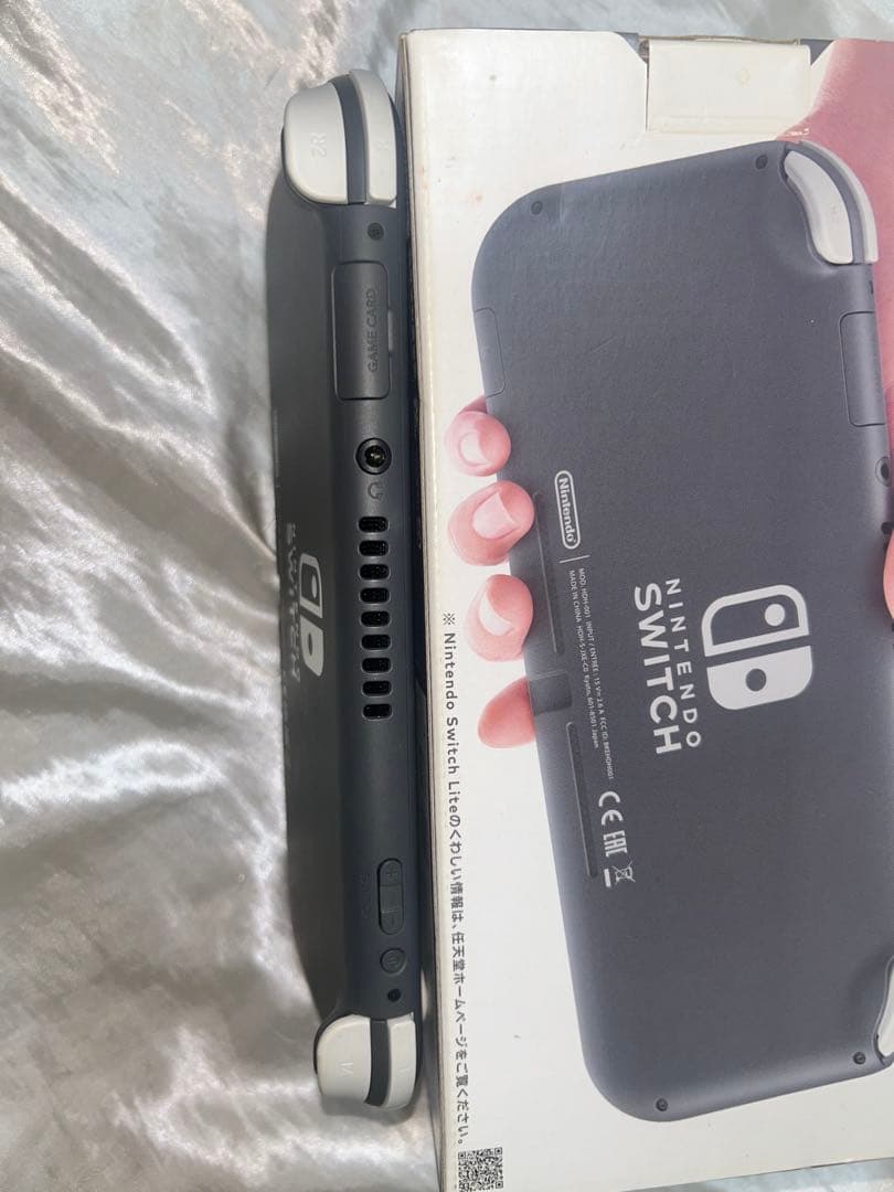 【値下げ】Nintendo Switch Lite 本体（箱あり）＋ポケモン