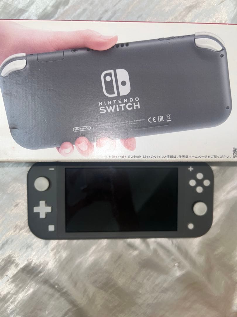 【値下げ】Nintendo Switch Lite 本体（箱あり）＋ポケモン